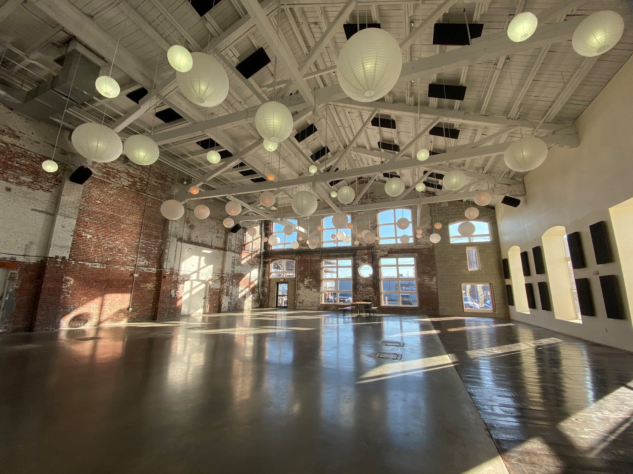 Empty+Halo+Daylight+(002)